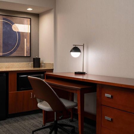 Hotel Courtyard By Marriott Bakersfield Zewnętrze zdjęcie