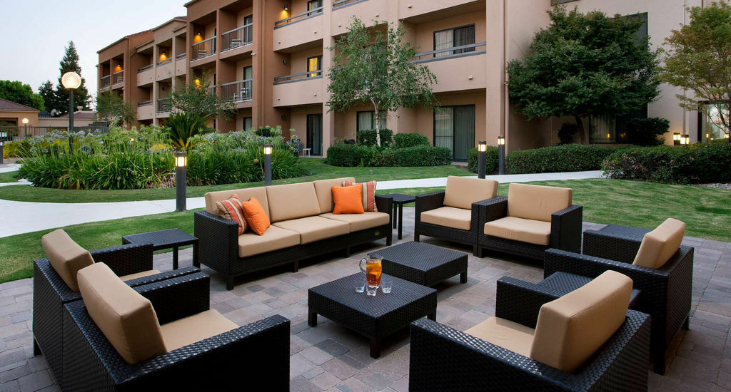 Hotel Courtyard By Marriott Bakersfield Zewnętrze zdjęcie